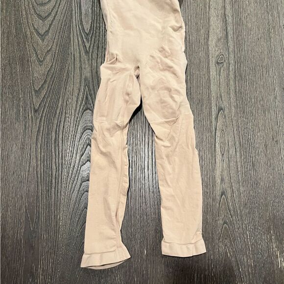 Skims Womens Shapewear Kim Kardashian Sculpting Bodysuit Mid Thigh Tan Size XS - Picture 7 of 7